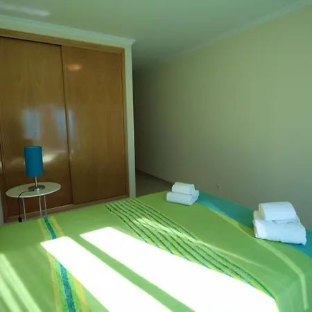 Appartement T2 Da Rocha 1ª Linha 4 *